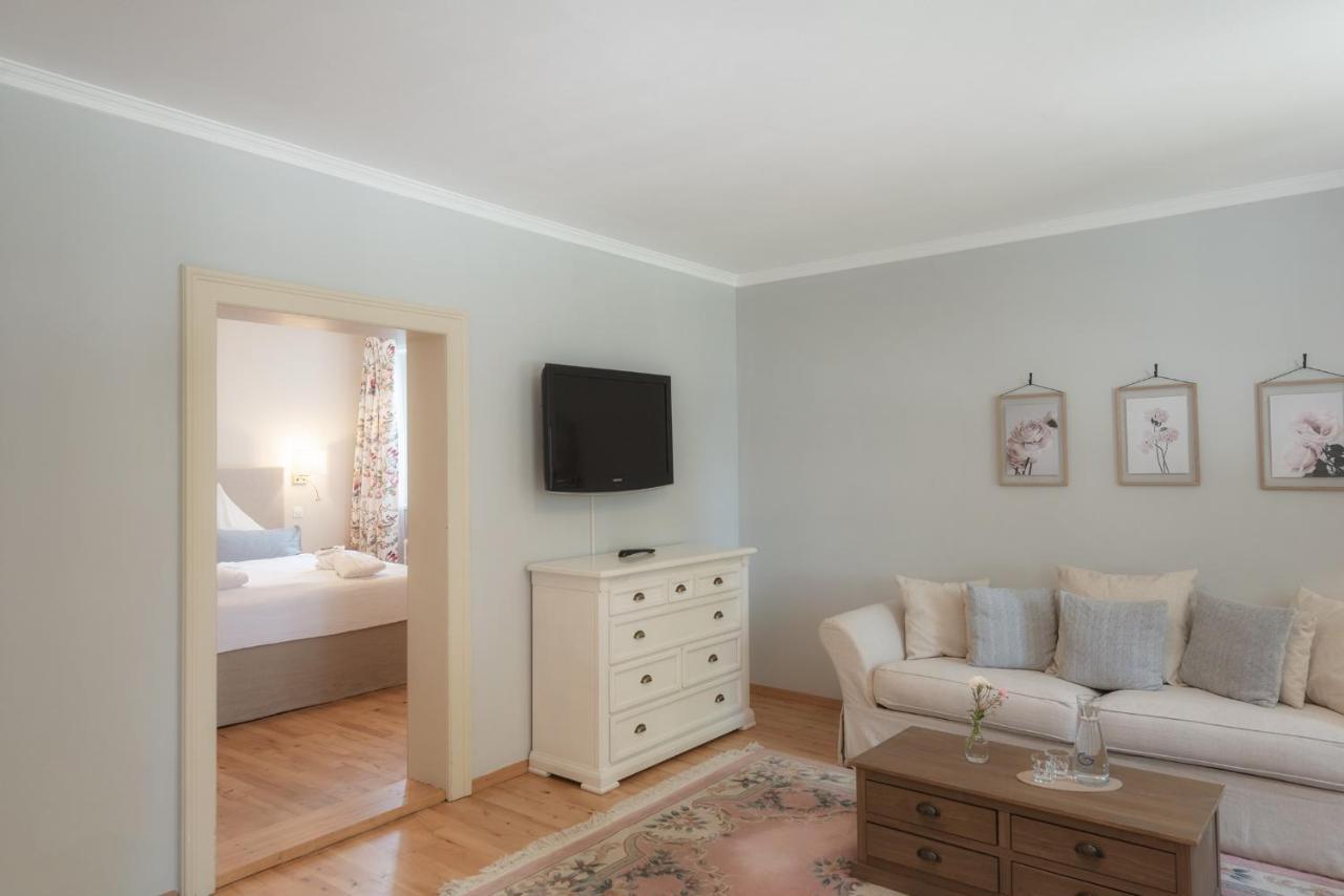 Biohotel Schlossgut Oberambach Ngoại thất bức ảnh