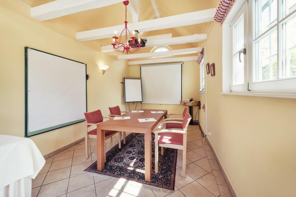 Biohotel Schlossgut Oberambach Ngoại thất bức ảnh