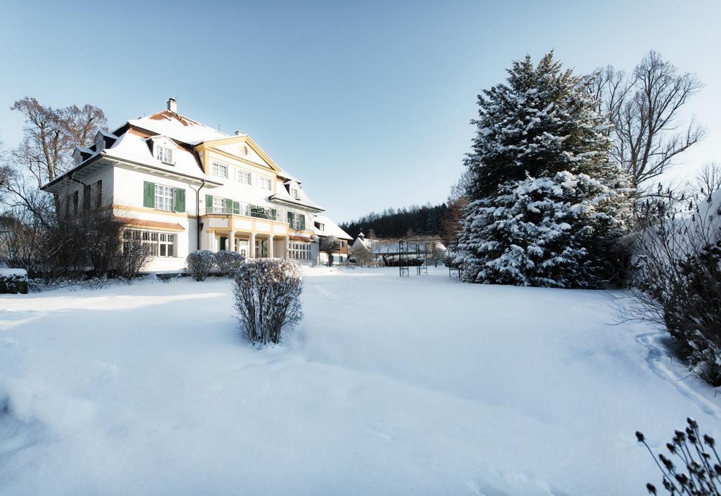 Biohotel Schlossgut Oberambach Ngoại thất bức ảnh